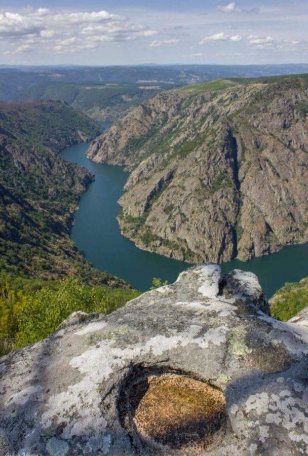 Casita Junto Al Rio En Un Entorno Natural Monforte De Lemos Kültér fotó