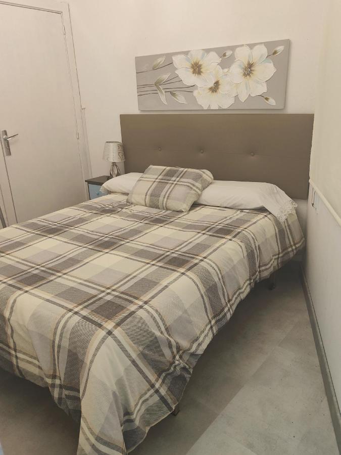 Casita Junto Al Rio En Un Entorno Natural Monforte De Lemos Kültér fotó